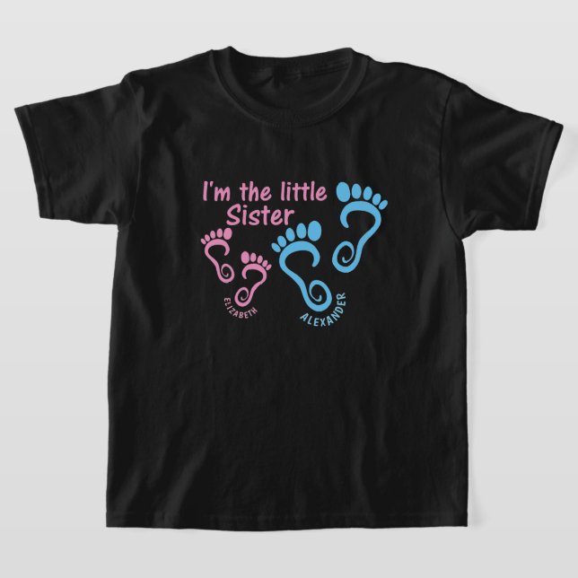Lillasyster Storebror Fotspår T Shirt (Laydown)