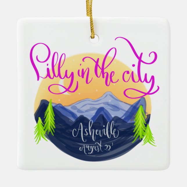 Lilly in City - Asheville Ceramic Ornament (Framsida)