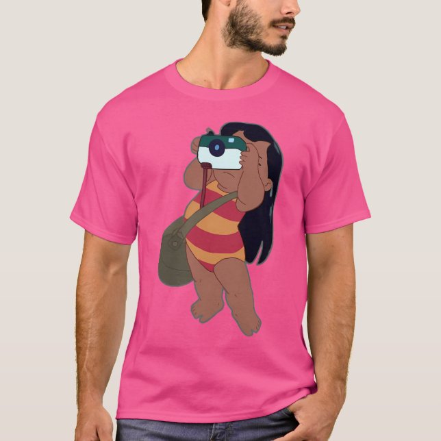 Lilo Taking Pictures At The Beach T Shirt (Framsida)