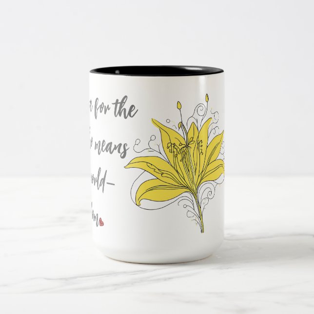 Lily Love – Hela Världen Citat Mugg (Center)