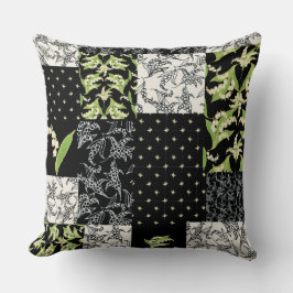 Lily-of-the-Valley Faux Patchwork on Black Kudde