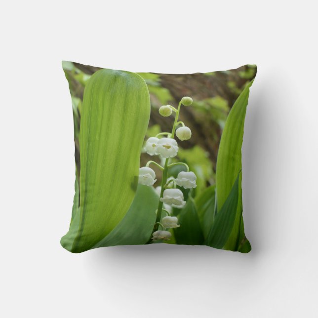 Lily of the Valley Throw Cushion Kudde (Framsida)