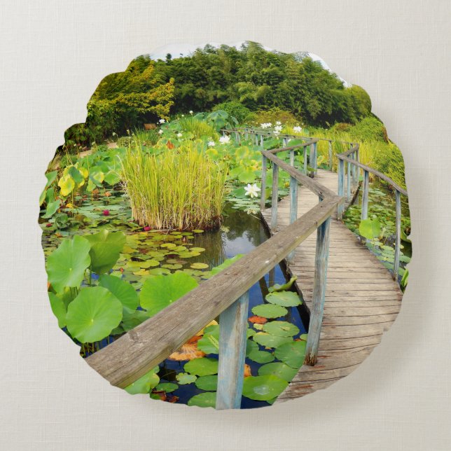 Lily Pond Round Cushion Rund Kudde (Framsidan)