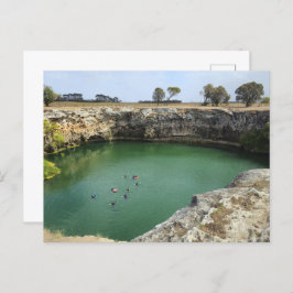 Limestone Cliffs och Emerald Vatten Vykort