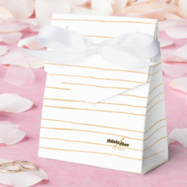 Liminality Favor Box av Poet Adiela Akoo Presentaskar