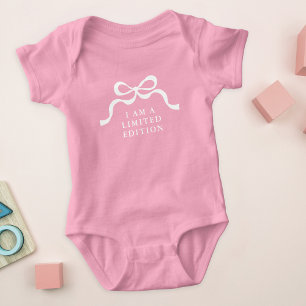 Limited Edition Baby Rosa Retro Modern Flick Bågar T Shirt