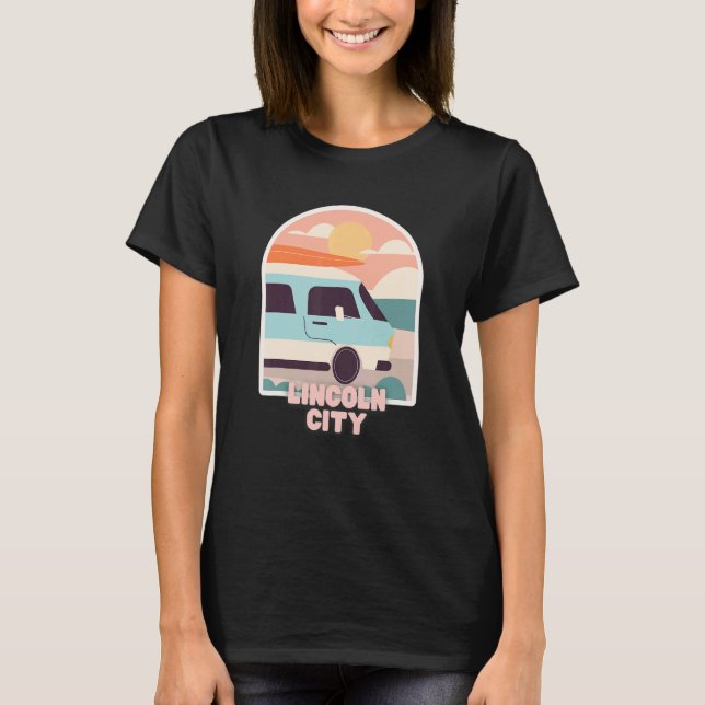 Lincoln City Beacher Retro Pastel Färg Sol & Sur T Shirt (Framsida)