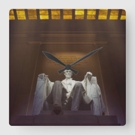 Lincoln Memorial-status med inskrift Fyrkantig Klocka