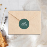 Line Art Barn Emerald Farm Fall Wedding Runt Klistermärke<br><div class="desc">Illustration av ladan. Bakgrund är grönt.</div>