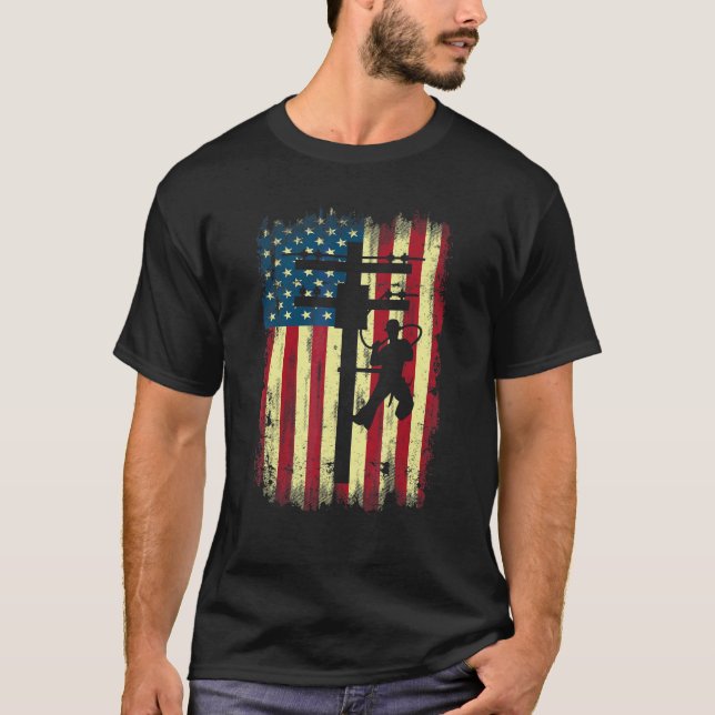 Lineman American Flag  Electric Cable Lineman T Shirt (Framsida)