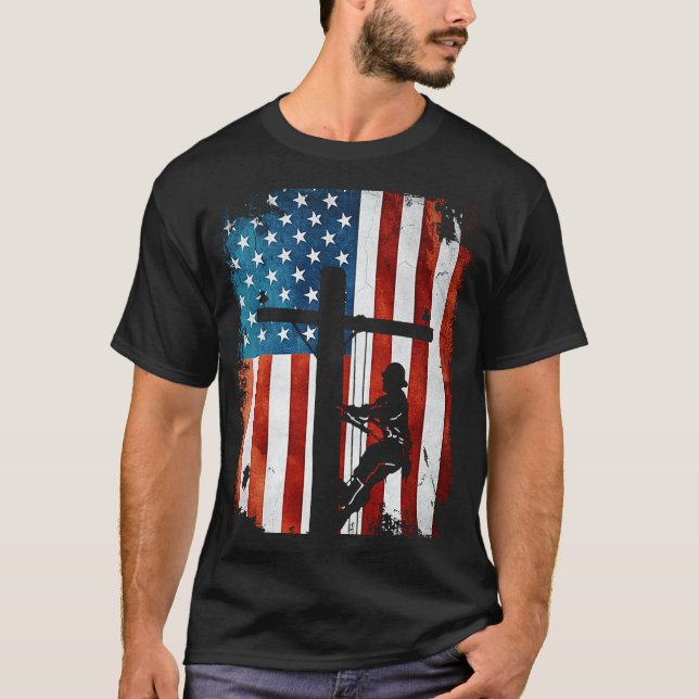 Lineman American Flagga Electric Cable Lineman T Shirt (Framsida)
