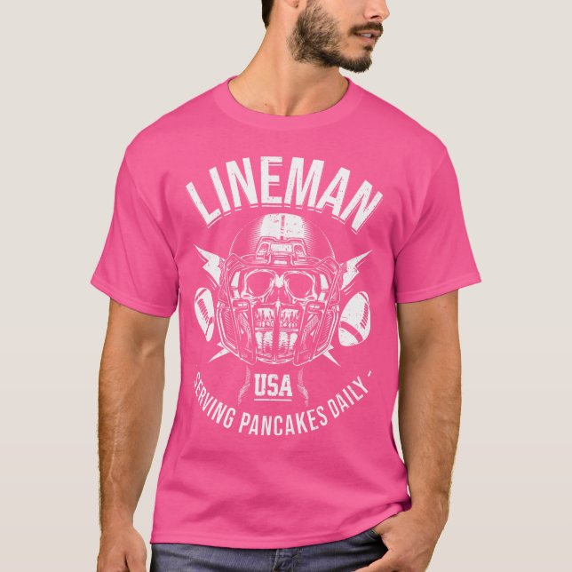 Lineman Serving Pancakes Daily Football Offensive  T Shirt (Framsida)