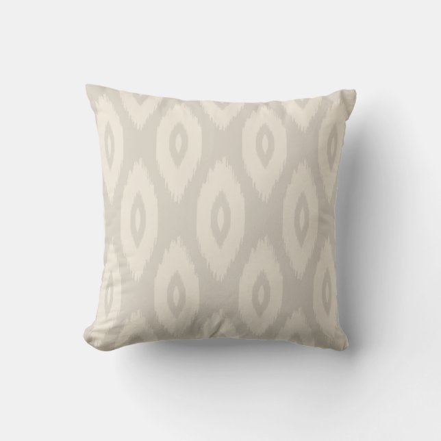 Linen Beige och Ivory Tribal Ikat Dots Kudde (Framsida)