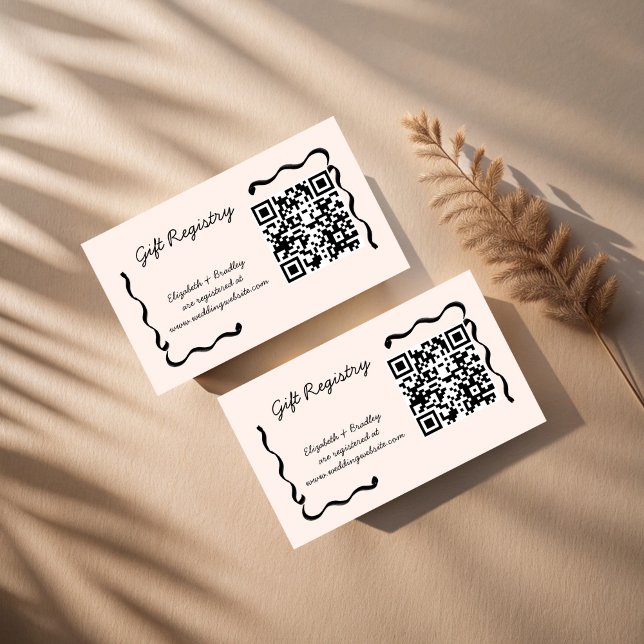 Lingerie-möhippan vågigt skisspresentregister tilläggskort (Lingerie bridal shower wavy sketch gift QR registry enclosure card)