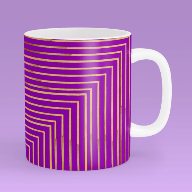 Linjer vid den estetiska Abstrakten Guld på lila Kaffemugg (Skapare uppladdad)