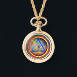Lins of Providence halsbandsur Armbandsur<br><div class="desc">Providensens lins är den cirkulära ringen av lysande energi genom vilken Guds öga vakar över all skapelse. Baserat på gammal traditionell ikonografi förblir den tidlös som en symbol för allmakt inramad inom den liksidiga triangeln av makt, visdom och medkänsla. Sammansätt ditt sinne, rena din själ och hänvisa till din plats...</div>