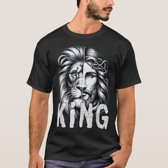 Lion And Jesus King Christian Faith Design  T Shirt (Framsida)