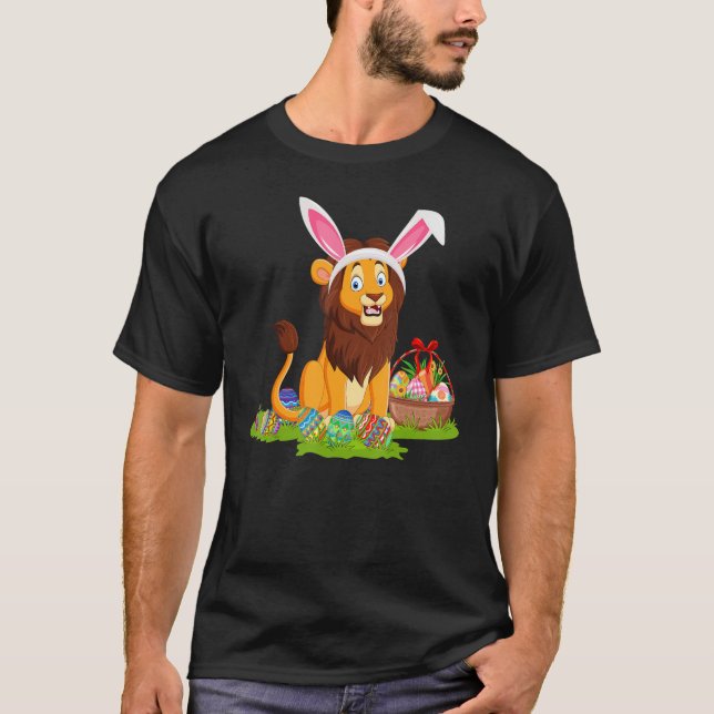 Lion Easter Egg Hunting Bunny Lion Easter Sunday T Shirt (Framsida)