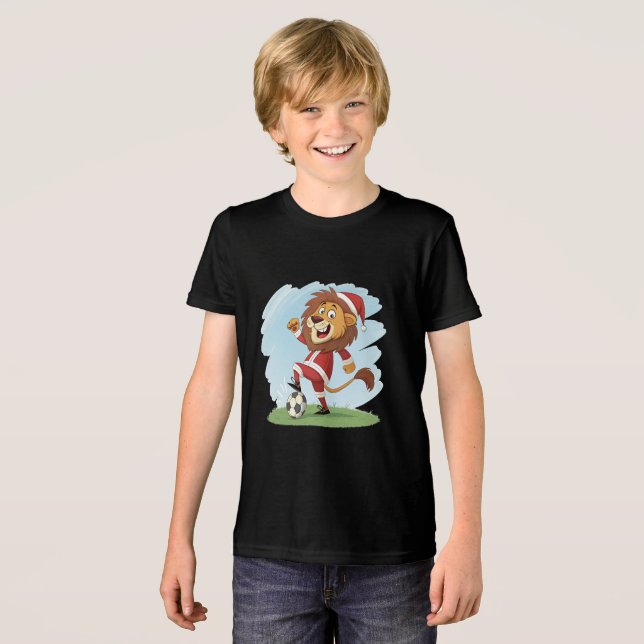 Lion in Christmas costume and soccer ball T Shirt (Framsida Full)