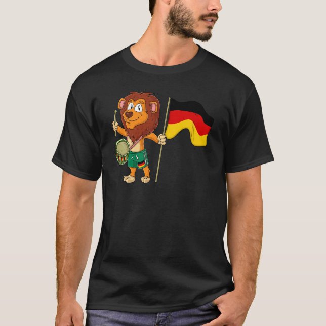 Lion with the Germany flag T Shirt (Framsida)