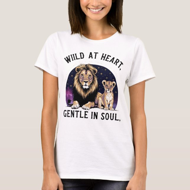 "Lioness & Unge - Vildens Moderskap konst" T Shirt (Framsida)