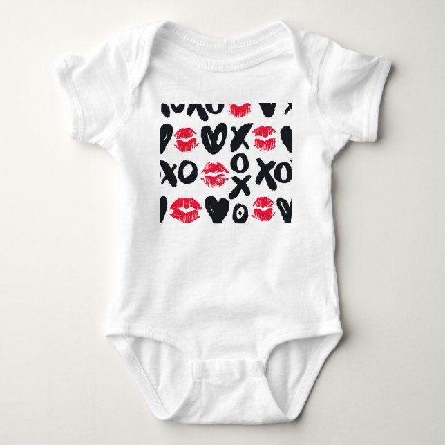 Lipstick Kisses Hearts Seamless Background T Shirt (Framsida)
