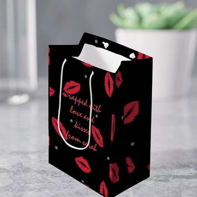 Lipstick Kisses Small Gift Bag (Lots of kisses on this small gift bag with space for your message)