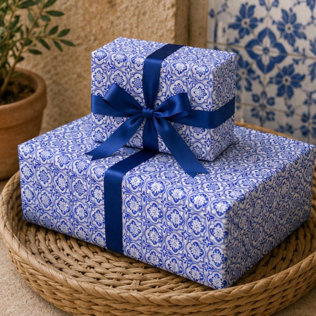 Lisbon Royale Classic Blue and White Geometric  Presentpapper (Skapare uppladdad)