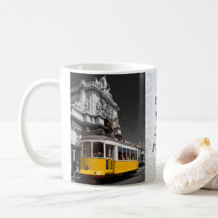 Lissabon Gult Tram. Augusta Street Arch B/W Photo Kaffemugg