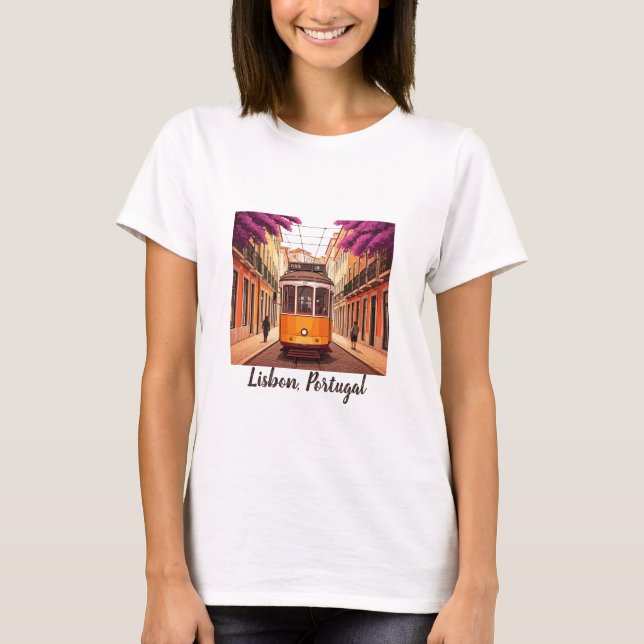 Lissabon Portugal Gult Tram Lila blommor T Shirt (Framsida)