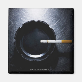 Lit Cigarette och Ashtray på rostfritt stål Magnet