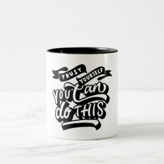 Lita på din egen kaffedesign i Mugg