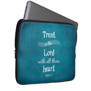 Lita på Lord Bible Verse Laptop Sleeve