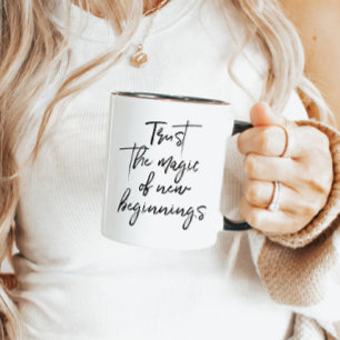 Lita på magiken för nytt startskript mugg