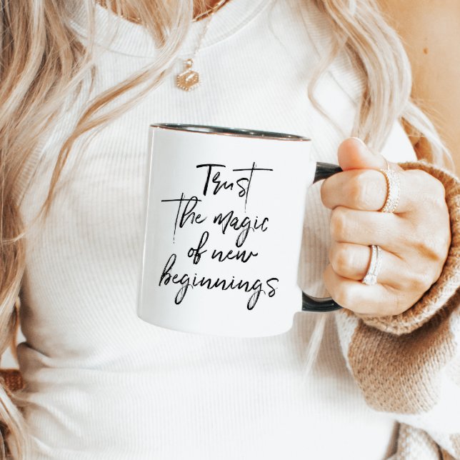 Lita på magiken för nytt startskript mugg (Skapare uppladdad)