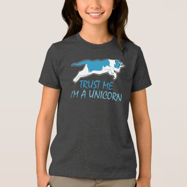 Lita på mig att jag är en enhörnig klöver t shirt (Framsida)