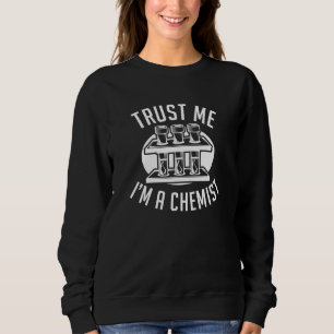 Lita på mig att jag är kemist t shirt