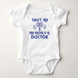 Lita på mig Mamma är ett Doktor Tee Shirt
