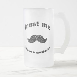 Lita på mig som jag har en mustasch frostat ölglas