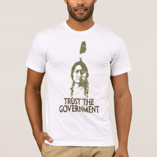 Lita på regeringen t-shirt