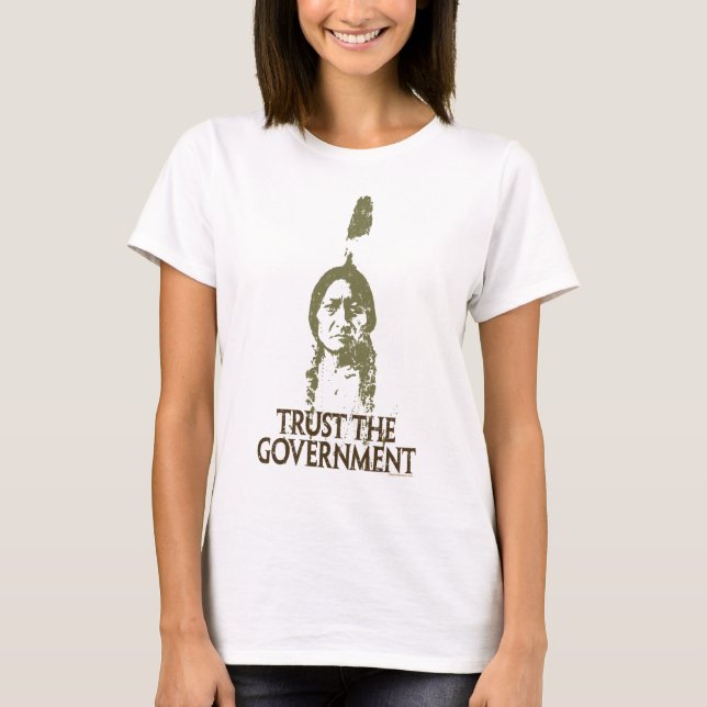 Lita på regeringen tee shirt (Framsida)