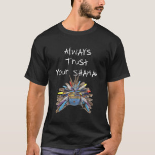 Lita på Shaman Spirit Guide-masken för växtmedium T Shirt