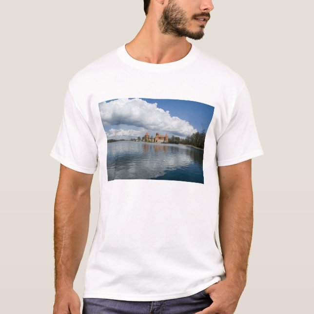 Litauen, Trakai. Öslott Tee Shirt (Framsida)