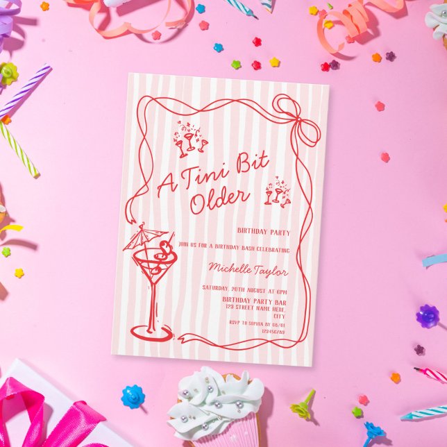 Lite äldre Whimsical Martini Vuxen Födelsedag Inbjudningar (doodle drawing martini glass and bow birthday party invitation)