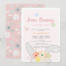 Lite Bunny Rosa Grått Blommigt Butterfly Baby Show Inbjudningar