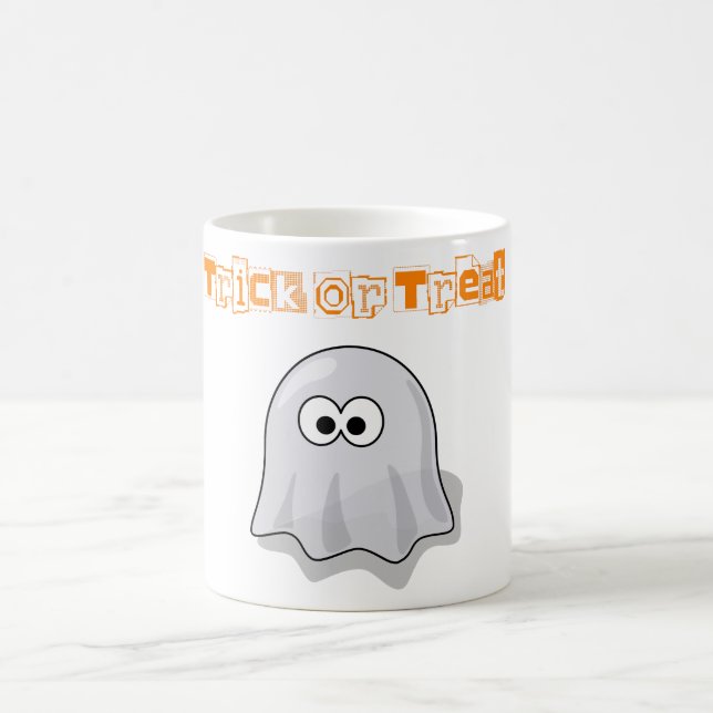 Lite GHOST i Halloween, Bus eller godis? Kaffemugg (Center)