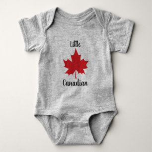 Lite kanadensisk babyjumper t shirt