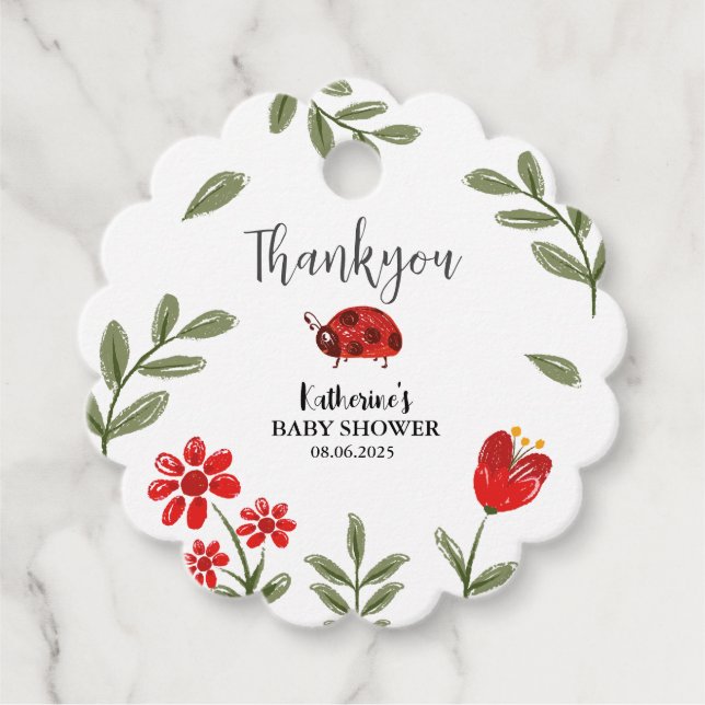 Lite nyckelpiga är på väg att duscha flickorna. gåvor etiketter (Framsida)