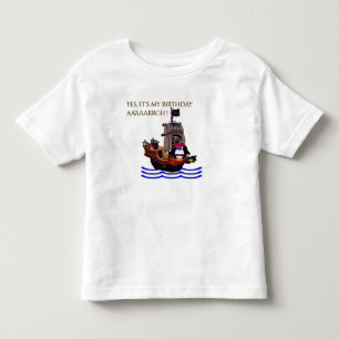 Lite piratfödelsedag t shirt