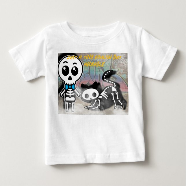 Lite spöklikt  t shirt (Framsida)